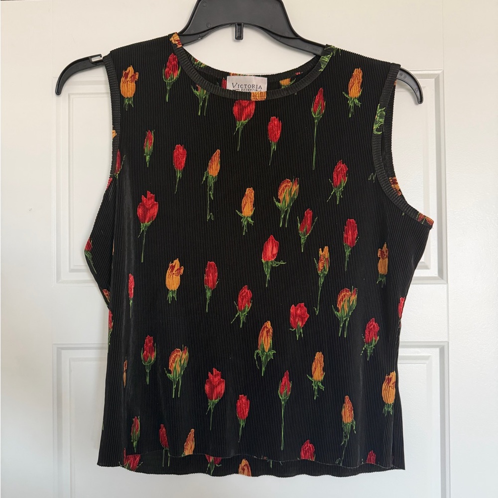 Black Victoria’s essentials Floral Women's Top